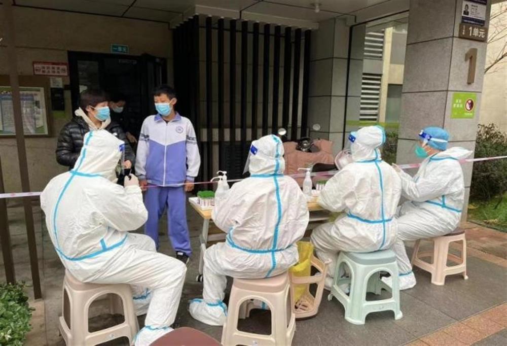 疫情防控 | 产发企管集团:助力疫情防控 践行责任担当